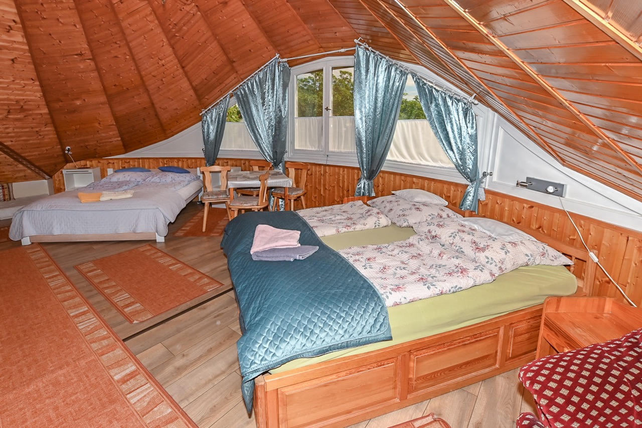 5-ös Apartman – Panorámás Családi Apartman